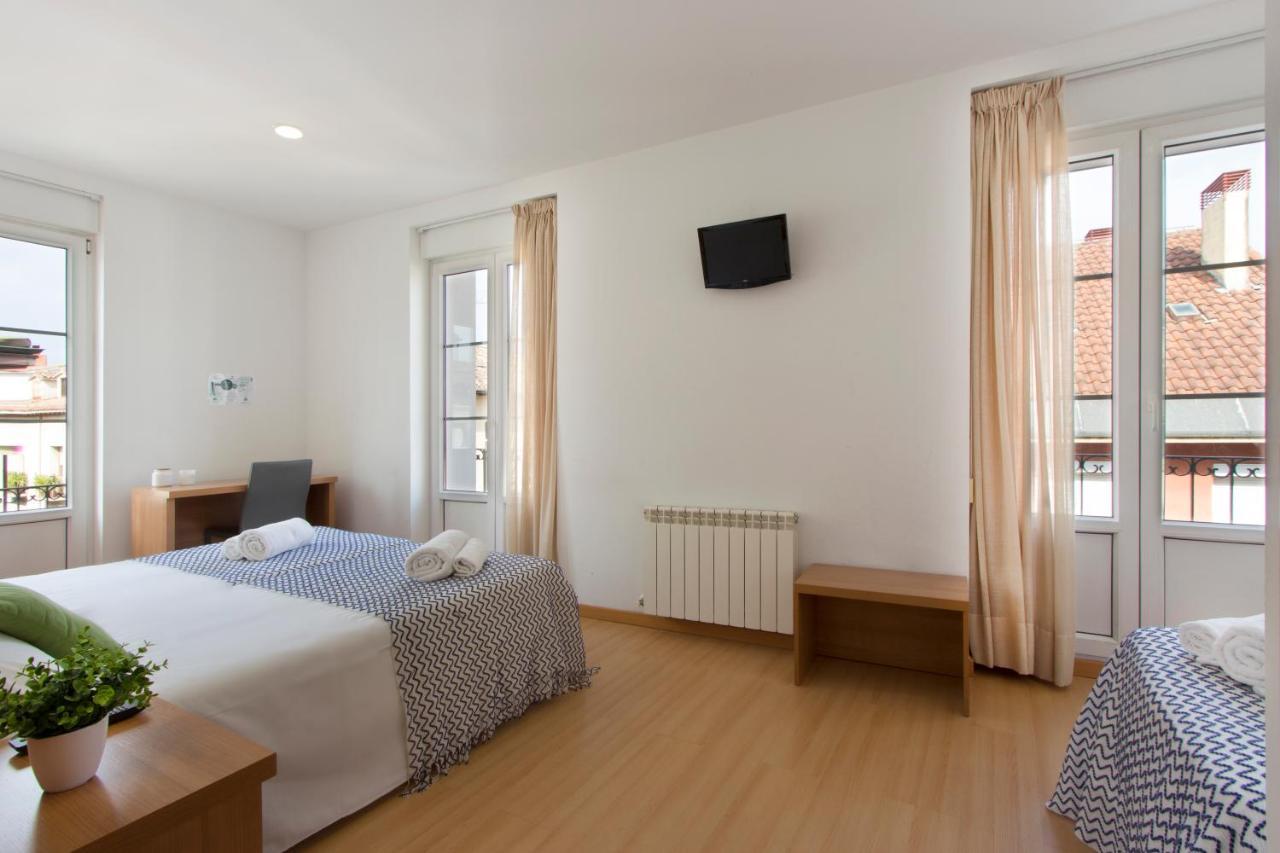Hostal La Numantina Логроньо Екстериор снимка