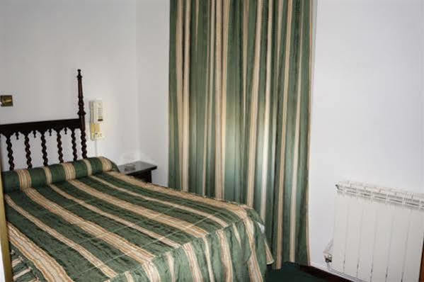 Hostal La Numantina Логроньо Екстериор снимка